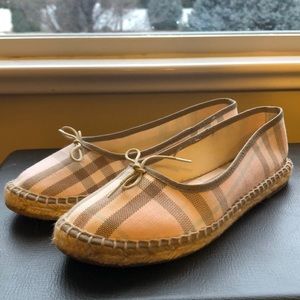 Burberry Shlilian Flats